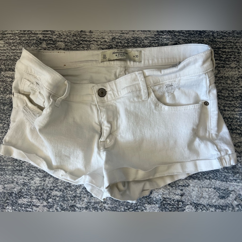 Women’s Y2K Abercrombie & Fitch White Shorts Size 10